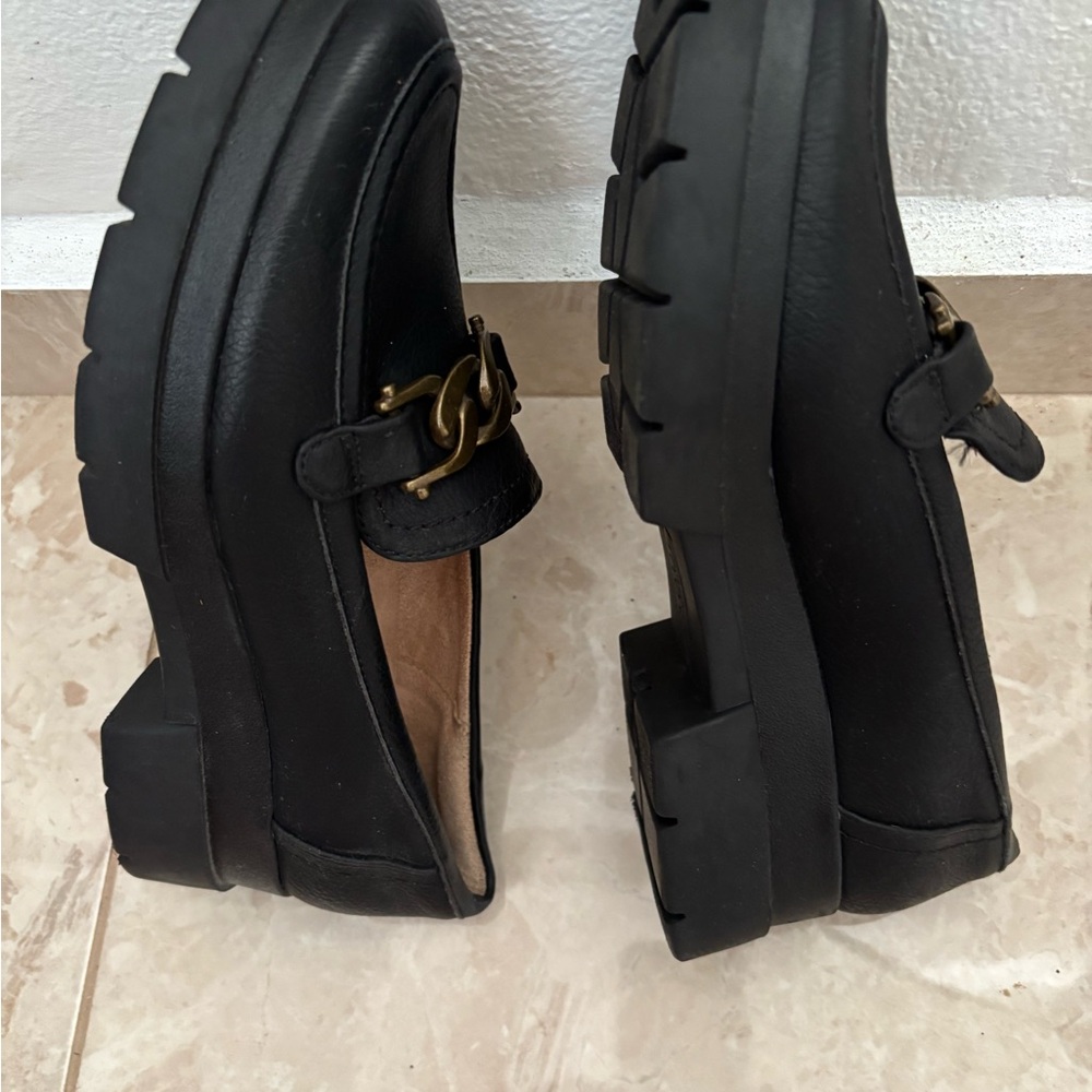 Naturalizer Black Suede Moccasins with Gold Chain Detail. Excellent condition